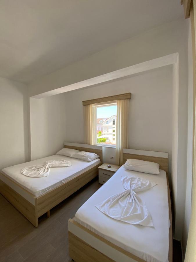 Hotel Andrea Sarandë Exterior foto